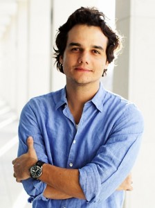 Futuro Beach - Wagner Moura